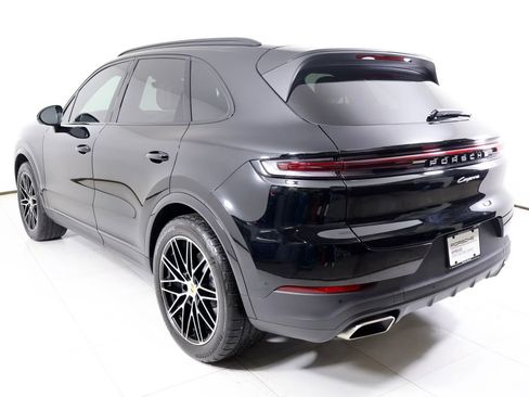 Certified 2024 Porsche Cayenne w/ Premium Package Plus (PFM) image 3