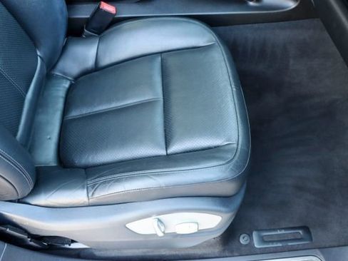 Used 2016 Porsche Cayenne image 22