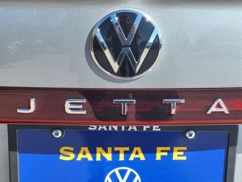 Used 2025 Volkswagen Jetta S image 11