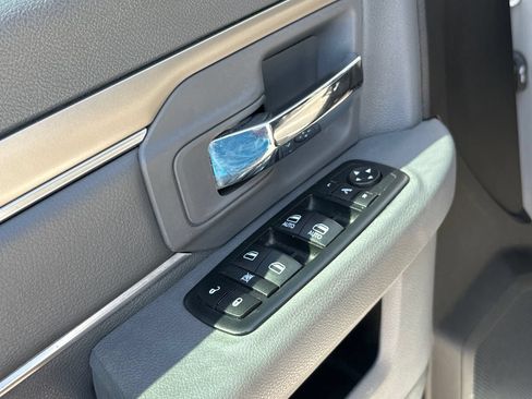 Used 2017 RAM 1500 Lone Star AWD/4WD image 11