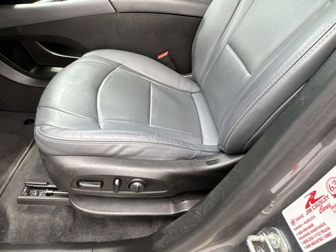 Used 2020 Buick Enclave Essence w/ Trailering Package, 5000 lbs. image 18