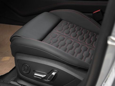 New 2025 Audi RS 7 Performance image 17