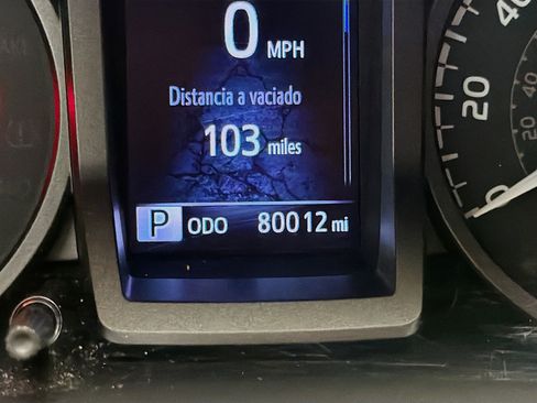 Used 2019 Toyota Tacoma TRD Sport AWD/4WD image 8