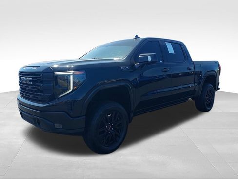 Used 2022 GMC Sierra 1500 Elevation w/ Elevation Premium Package AWD/4WD image 4