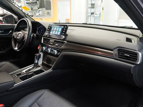 Used 2018 Honda Accord Sport image 35
