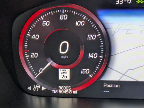 Used 2021 Volvo XC90 T6 Inscription w/ Advanced Package image 17