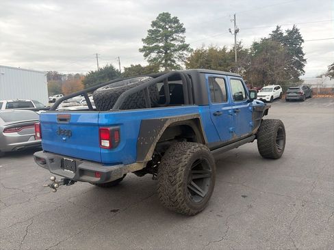 Used 2023 Jeep Gladiator Sport image 7