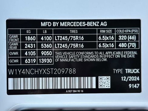 Certified 2025 Mercedes-Benz Sprinter 2500 image 26