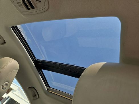 Used 2013 Buick LaCrosse Leather FWD image 15