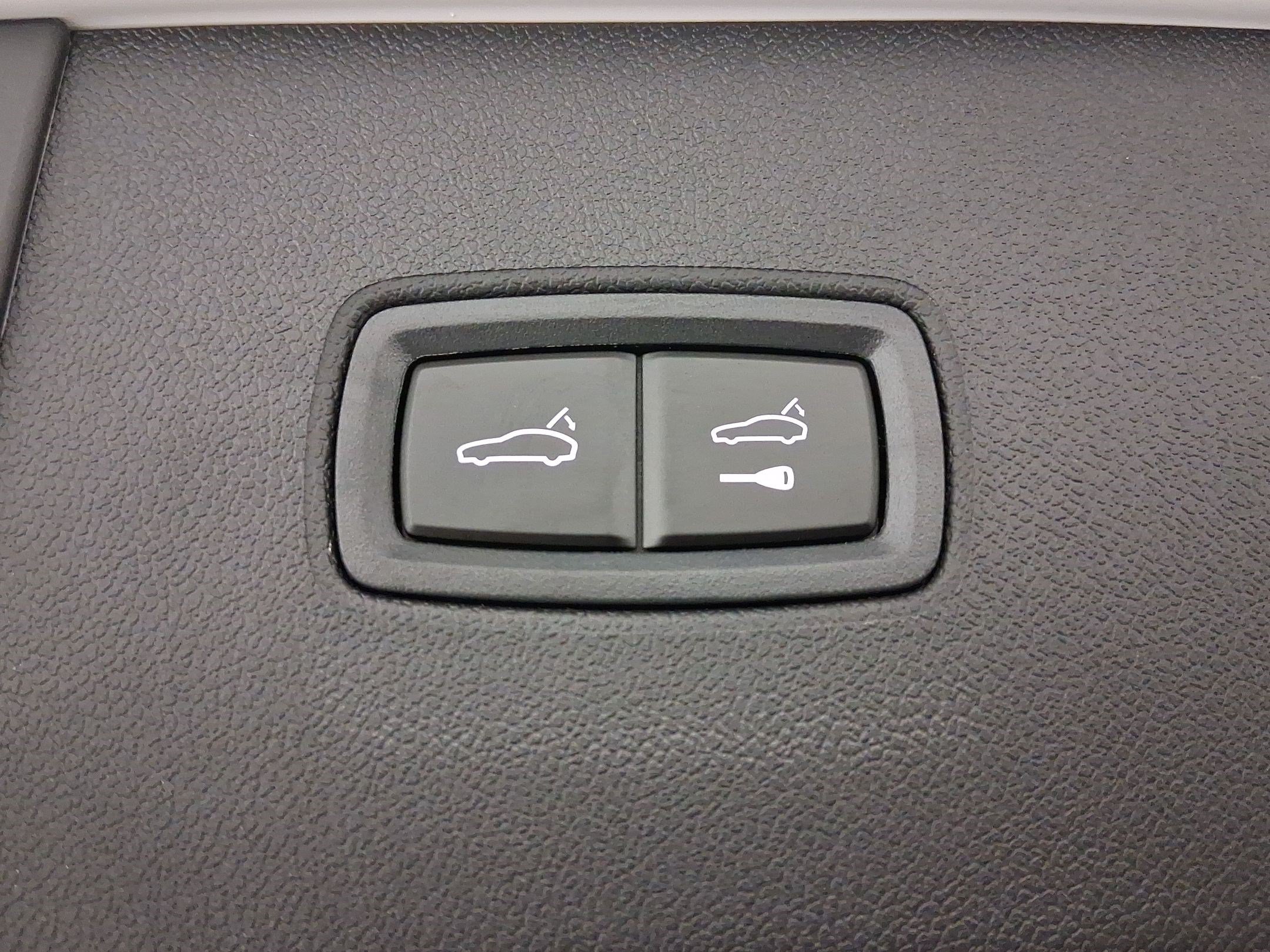 Used 2026 Porsche Cayenne AWD/4WD image 28