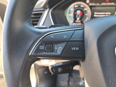 Used 2023 Audi Q5 e Premium Plus w/ Premium Plus Package image 18