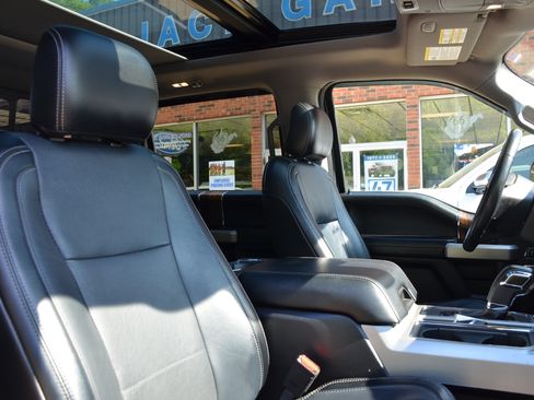 Used 2016 Ford F150 Lariat w/ Equipment Group 502A Luxury AWD/4WD image 41