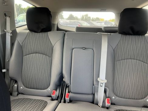 Used 2013 Chevrolet Traverse LS AWD/4WD image 28