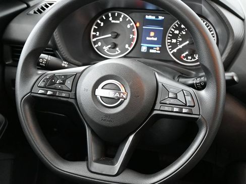 Used 2025 Nissan Sentra S FWD image 14
