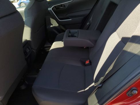 Used 2023 Toyota RAV4 LE FWD image 13
