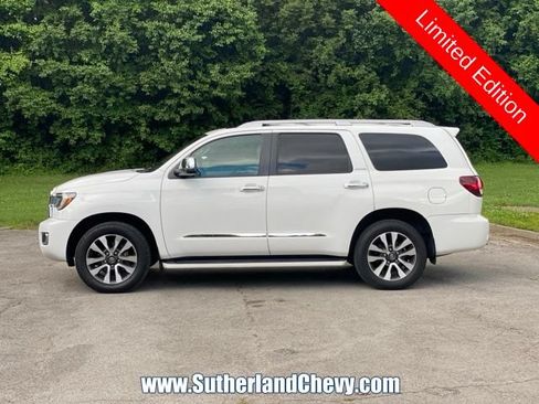Used 2020 Toyota Sequoia Limited AWD/4WD image 4