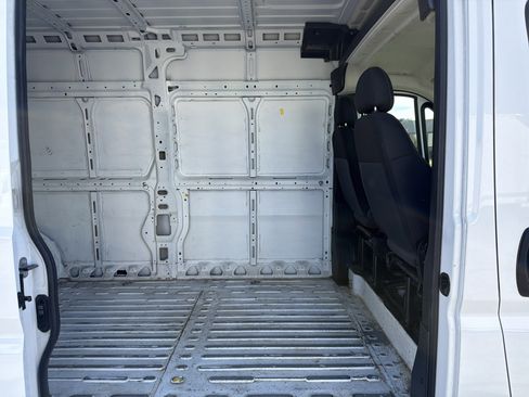 Used 2023 RAM ProMaster 2500 FWD image 23