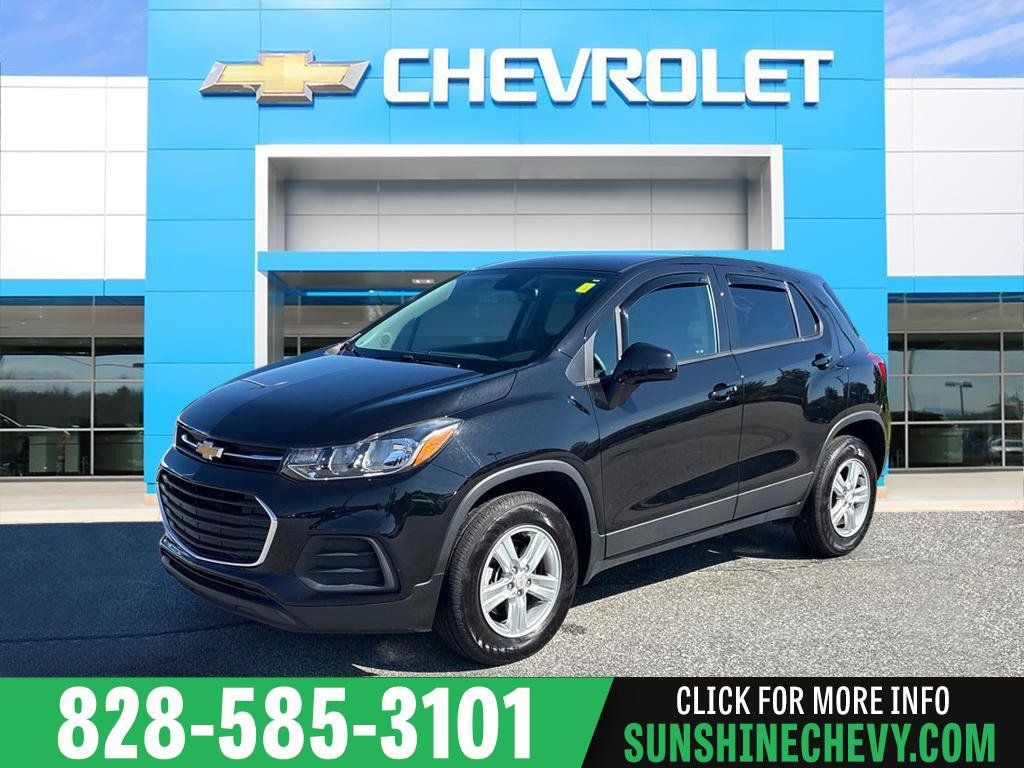 Certified 2022 Chevrolet Trax LS w/ Tint and Cruise Package AWD/4WD image 1