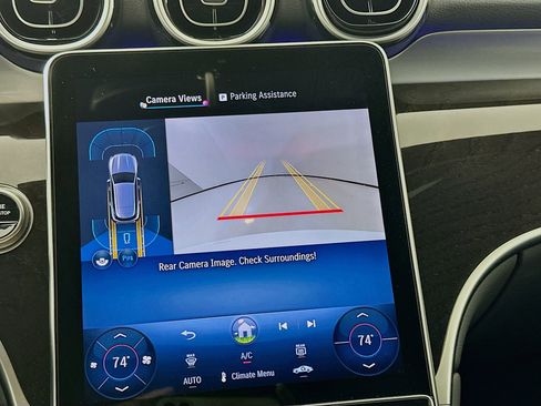 Used 2025 Mercedes-Benz GLC 300 image 14