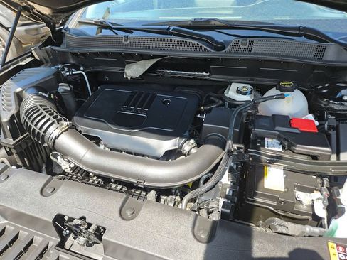 Used 2025 Chevrolet Blazer LT FWD image 23