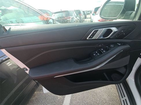 Used 2025 BMW X5 sDrive40i image 16