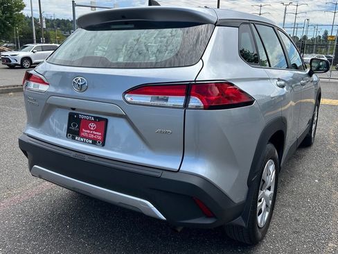 Certified 2022 Toyota Corolla Cross L AWD/4WD image 5