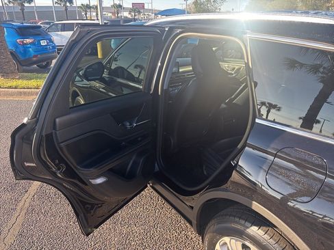 Used 2022 Lincoln Corsair FWD image 15