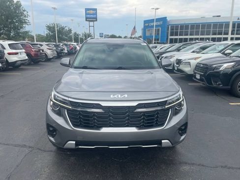 Used 2024 Kia Seltos EX AWD/4WD image 5