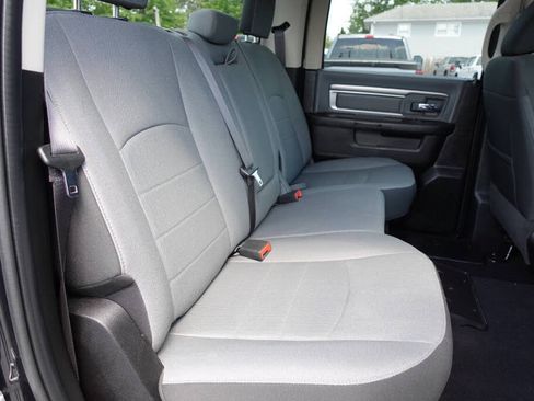 Used 2022 RAM 1500 Classic SLT w/ Electronics Convenience Group AWD/4WD image 33