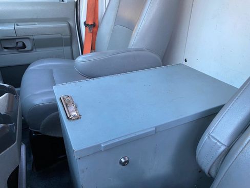 Used 2016 Ford E-350 and Econoline 350 Super Duty RWD image 52