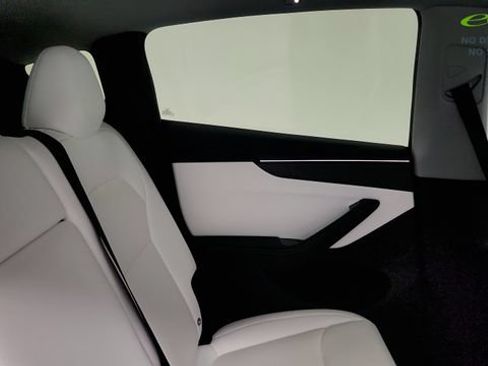 Used 2026 Tesla Model Y Performance AWD/4WD image 38