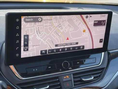 Used 2024 Nissan Altima 2.0 SR image 19