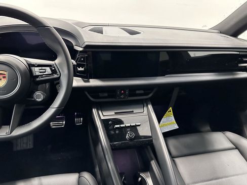 New 2025 Porsche Macan 4S Electric image 29