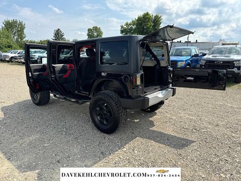 Used 2015 Jeep Wrangler Unlimited Sahara AWD/4WD image 26