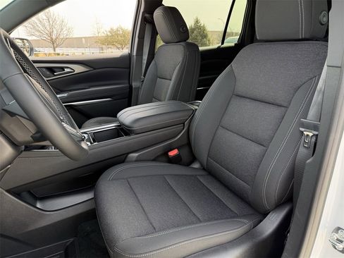 New 2026 Chevrolet Traverse LT image 20