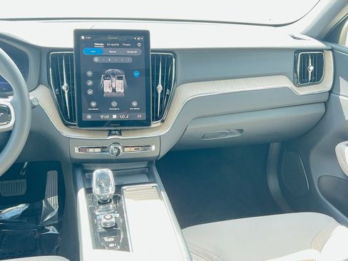 New 2026 Volvo XC60 B5 Plus w/ Protection Package Premier image 23