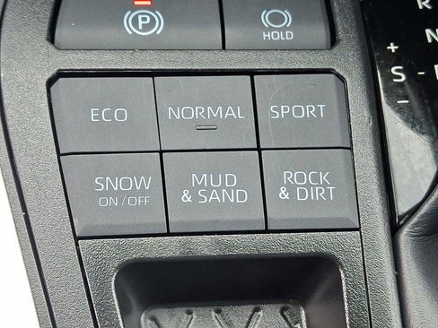 Certified 2025 Toyota RAV4 XLE image 27