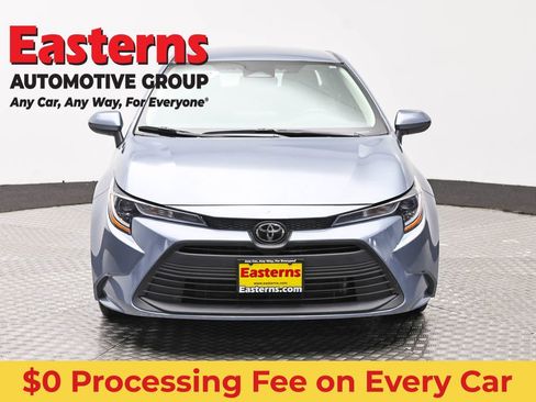 Used 2023 Toyota Corolla LE FWD image 2