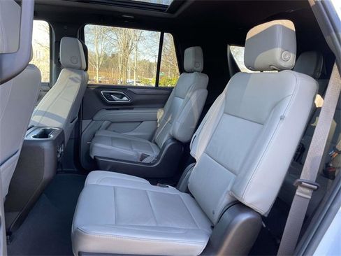 Used 2022 Chevrolet Tahoe Z71 w/ Z71 Off-Road Package image 16