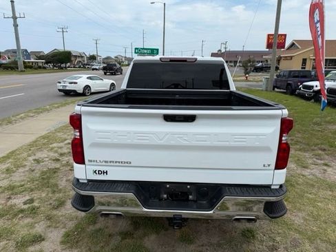 Used 2025 Chevrolet Silverado 1500 LT AWD/4WD image 6