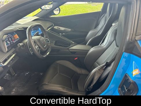 Used 2025 Chevrolet Corvette Z06 RWD image 6
