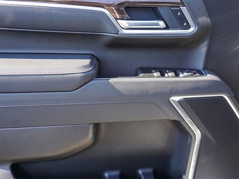 New 2026 Chevrolet Silverado 1500 LT w/ LPO, Dark Essentials Package image 18