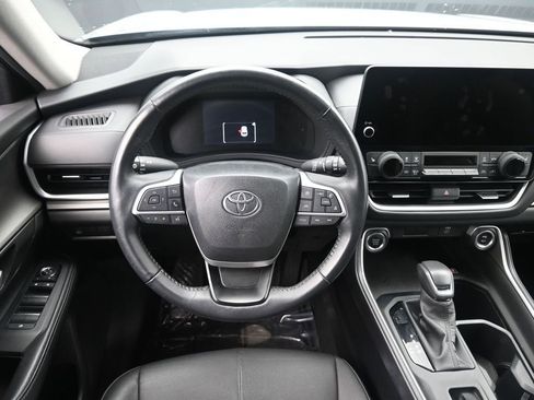 Used 2024 Toyota Grand Highlander XLE image 21