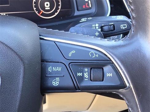 Used 2018 Audi Q7 3.0T Prestige image 38