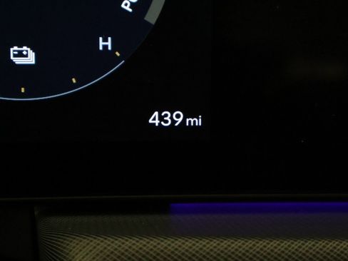 Used 2025 Hyundai Sonata Limited image 45