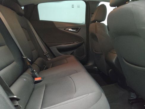 Used 2021 Chevrolet Malibu LS FWD image 19