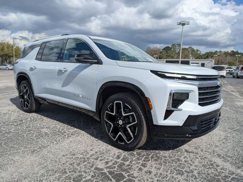 New 2026 Chevrolet Traverse High Country image 1