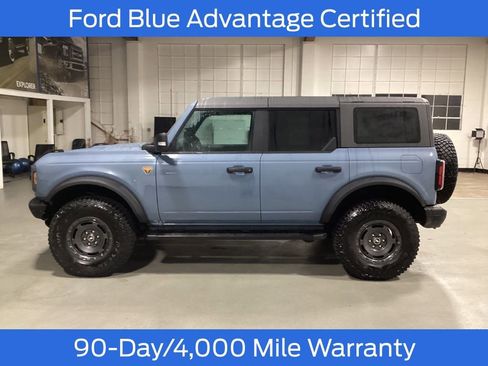 Used 2024 Ford Bronco Badlands image 3