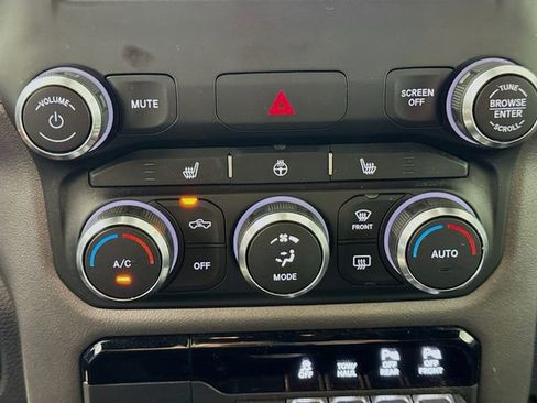 Used 2021 RAM 1500 Big Horn image 19