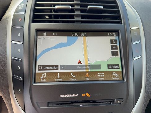 Used 2019 Lincoln MKC Select w/ Select Plus Package image 19